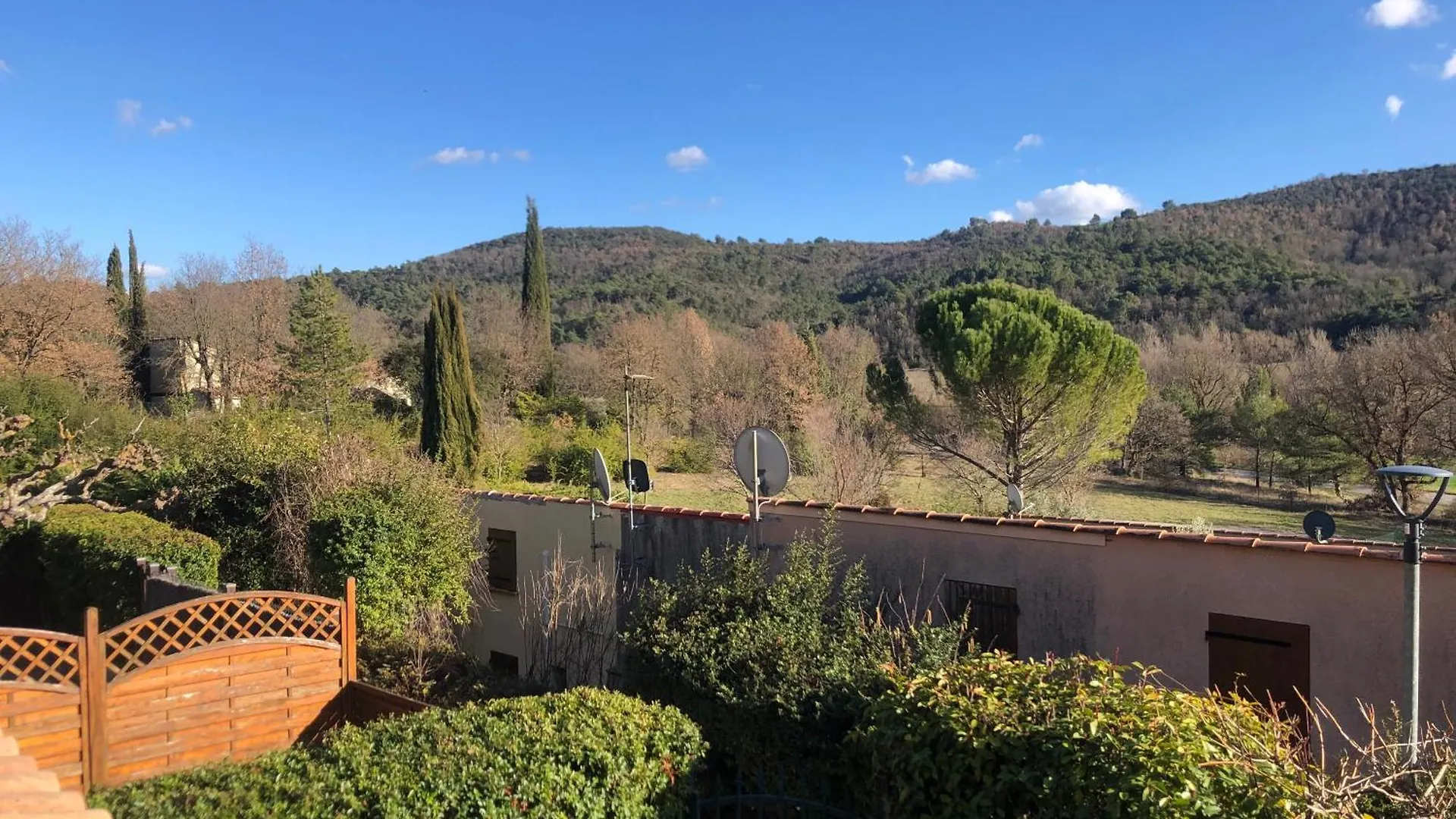 Le Soleil - Mazet 33 Villa Saint-Martin-de-Bromes 0*,  France